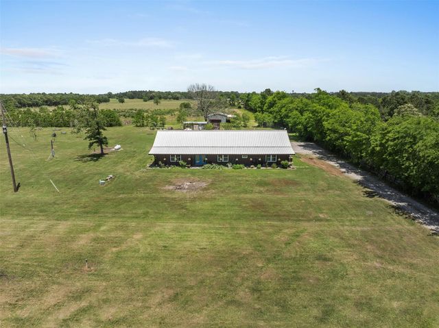 888 Tafelski Road, New Waverly, TX 77358