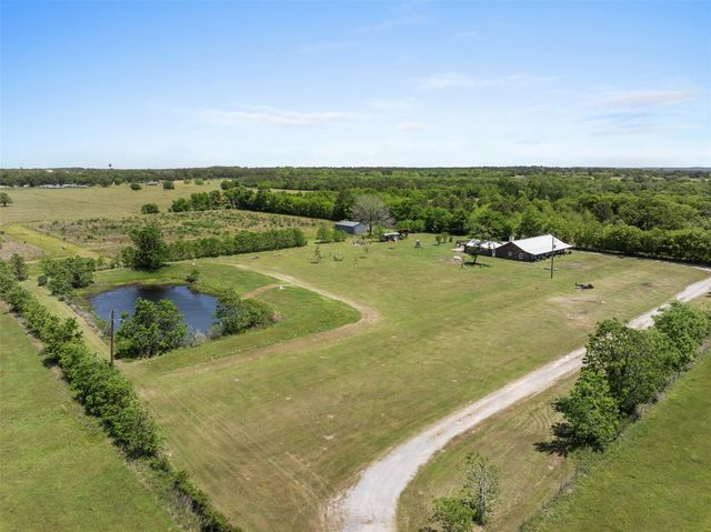 888 Tafelski Road, New Waverly, TX 77358