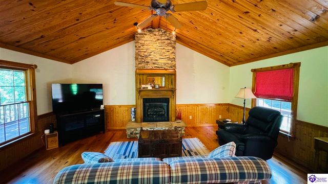 431 Timberlake Lane, Mcdaniels, KY 40152