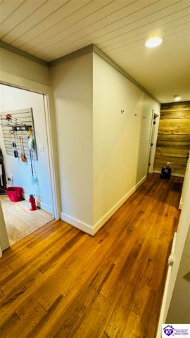 431 Timberlake Lane, Mcdaniels, KY 40152