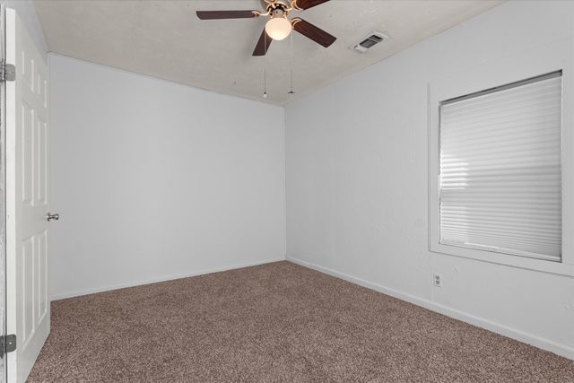 712 10th Street, Levelland, TX 79336