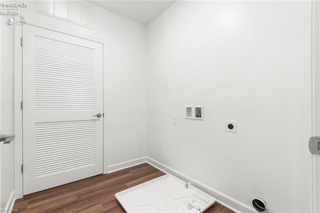 461 Harbor Lane, Lorain, OH 44052