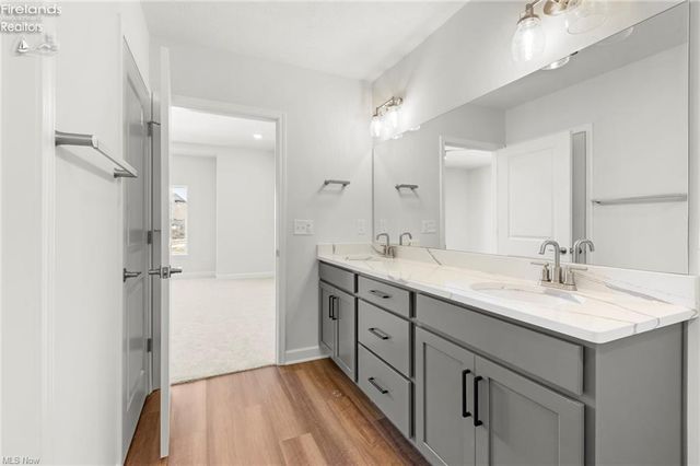 461 Harbor Lane, Lorain, OH 44052