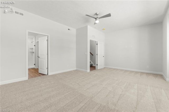 461 Harbor Lane, Lorain, OH 44052