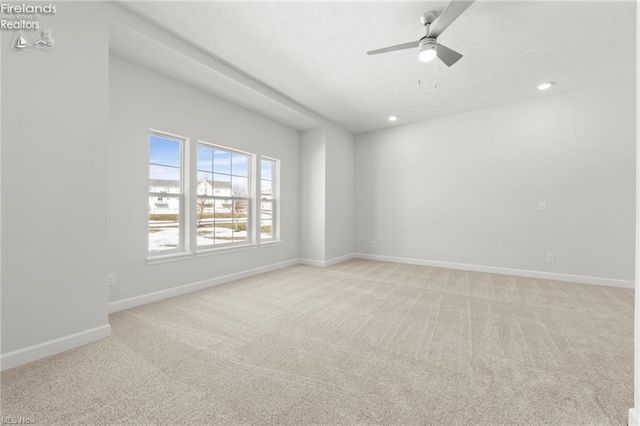 461 Harbor Lane, Lorain, OH 44052