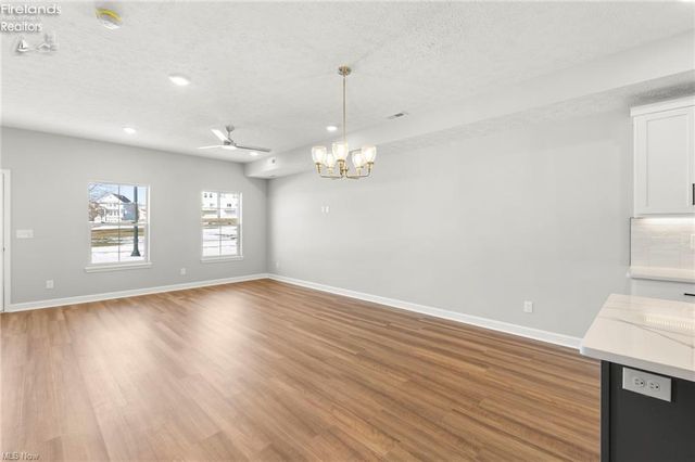 461 Harbor Lane, Lorain, OH 44052