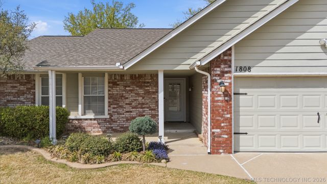 1808 S Gardenia Avenue, Broken Arrow, OK 74012