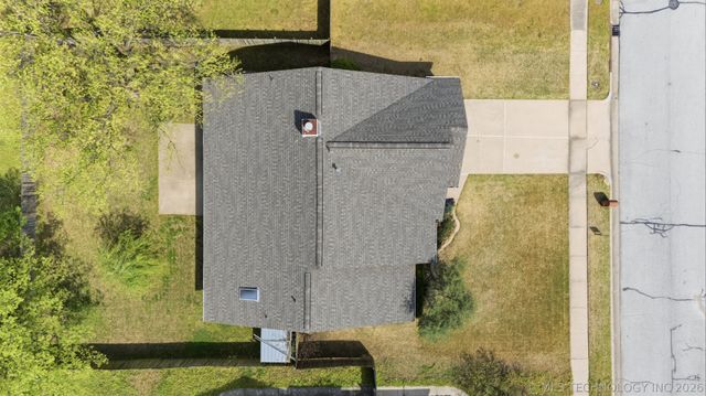 1808 S Gardenia Avenue, Broken Arrow, OK 74012