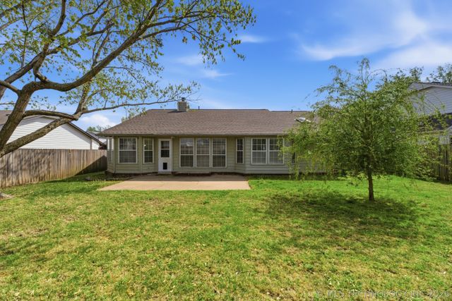 1808 S Gardenia Avenue, Broken Arrow, OK 74012