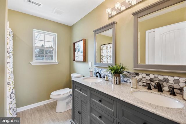 320 ELMWOOD AVE, Langhorne, PA 19047