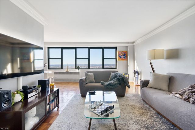 500 Central Ave 1014, Union City, NJ 07087