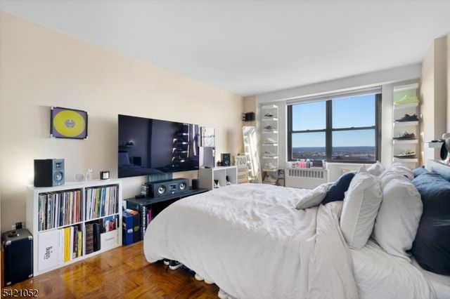 500 Central Ave 1014, Union City, NJ 07087