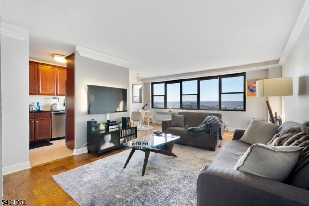 500 Central Ave 1014, Union City, NJ 07087