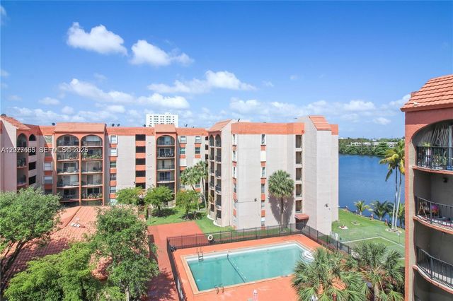 5199 NW 7th St 112, Miami, FL 33126