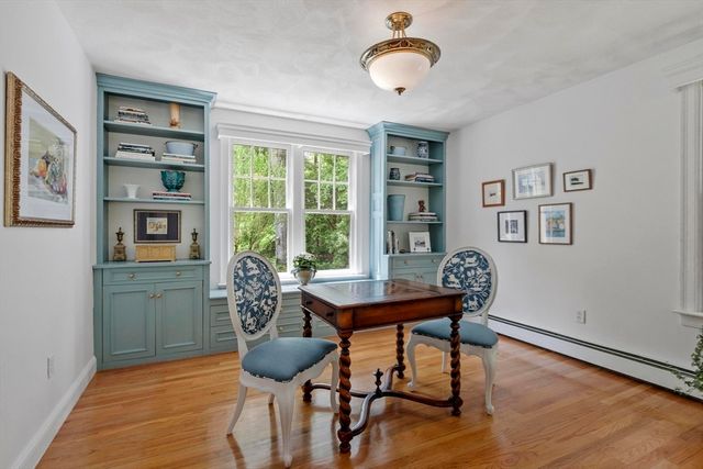 209 Harwood Ave, Littleton, MA 01460