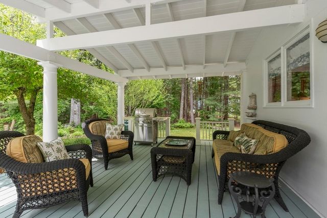 209 Harwood Ave, Littleton, MA 01460