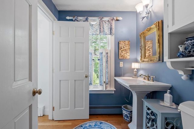 209 Harwood Ave, Littleton, MA 01460