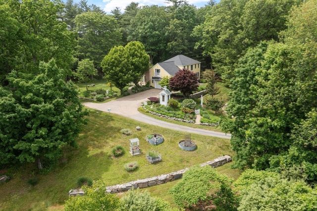 209 Harwood Ave, Littleton, MA 01460