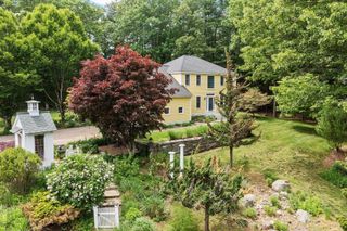 209 Harwood Ave, Littleton, MA 01460