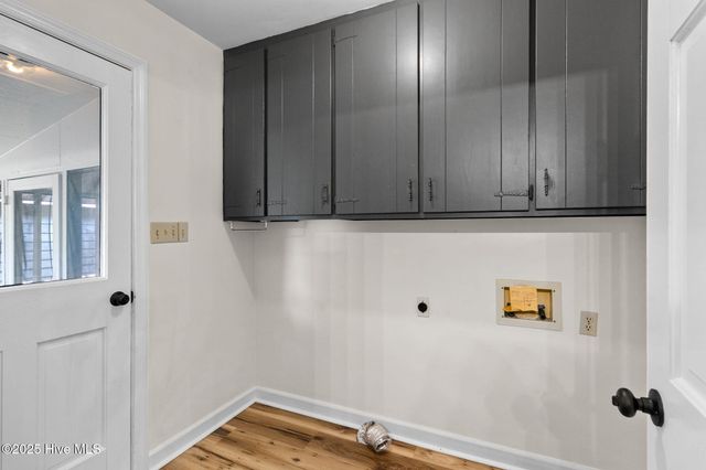 102 Rolling Hill Court, West End, NC 27376