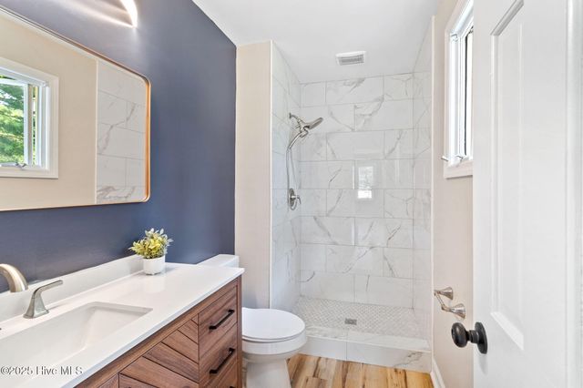 102 Rolling Hill Court, West End, NC 27376