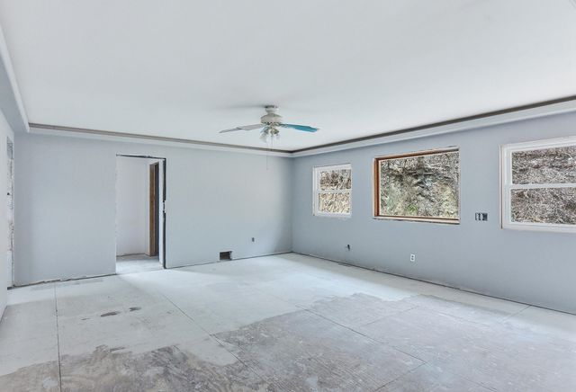 424 N 1ST Street, Council Bluffs, IA 51503