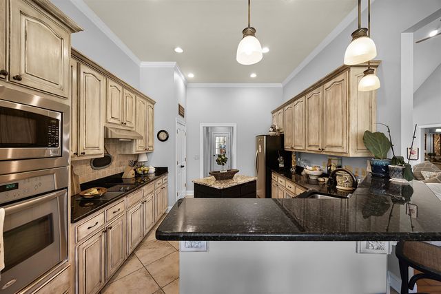 140 LEGENDS DR, Counce, TN 38326