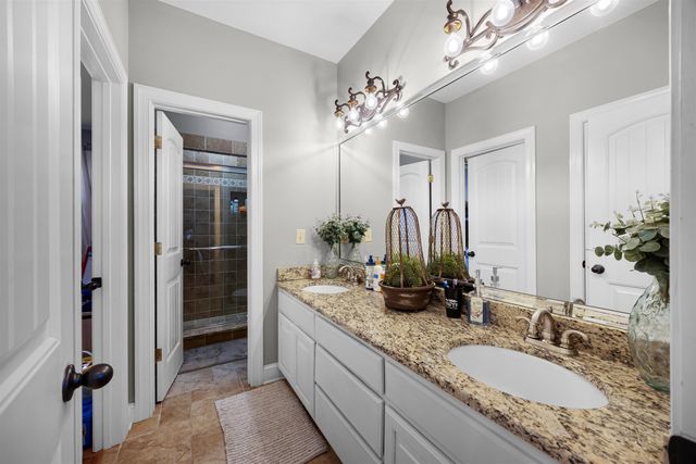 140 LEGENDS DR, Counce, TN 38326