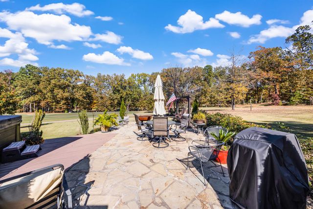 140 LEGENDS DR, Counce, TN 38326