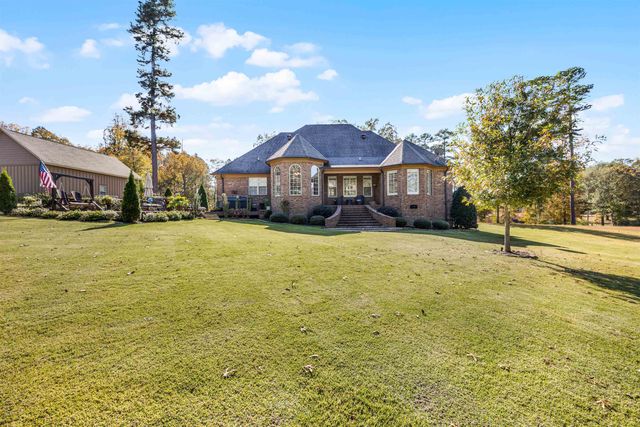 140 LEGENDS DR, Counce, TN 38326