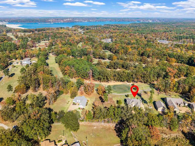 140 LEGENDS DR, Counce, TN 38326