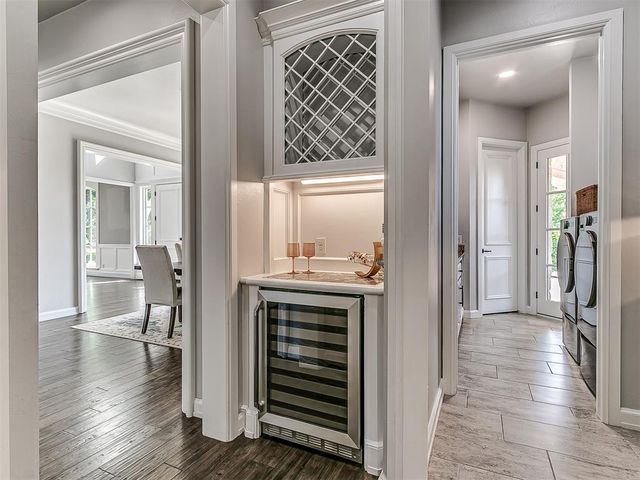 18601 Wolf Creek Drive, Edmond, OK 73012