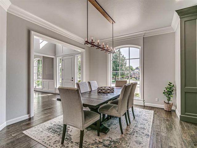 18601 Wolf Creek Drive, Edmond, OK 73012