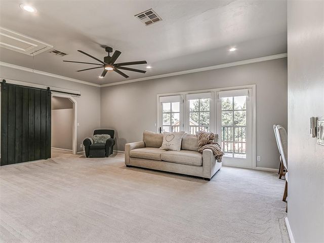 18601 Wolf Creek Drive, Edmond, OK 73012
