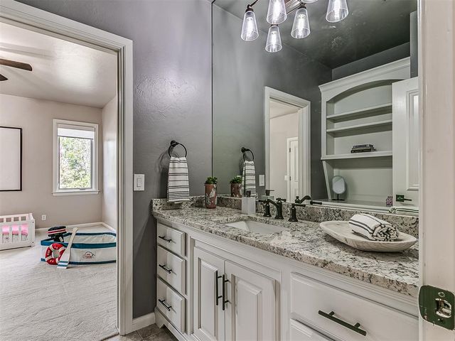 18601 Wolf Creek Drive, Edmond, OK 73012