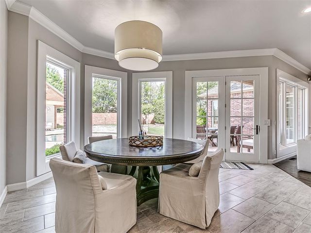 18601 Wolf Creek Drive, Edmond, OK 73012