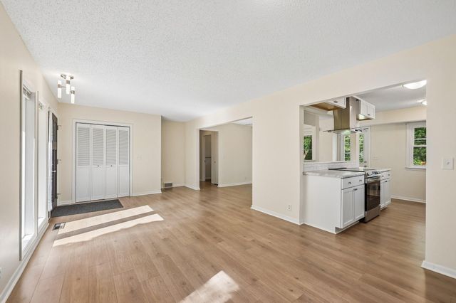 11341 Palm Street NW, Coon Rapids, MN 55448