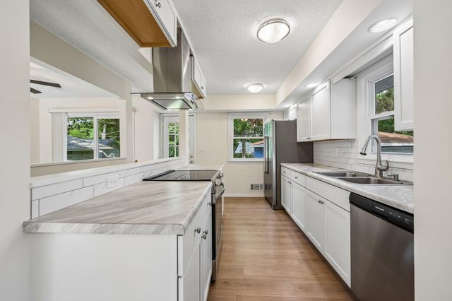 11341 Palm Street NW, Coon Rapids, MN 55448