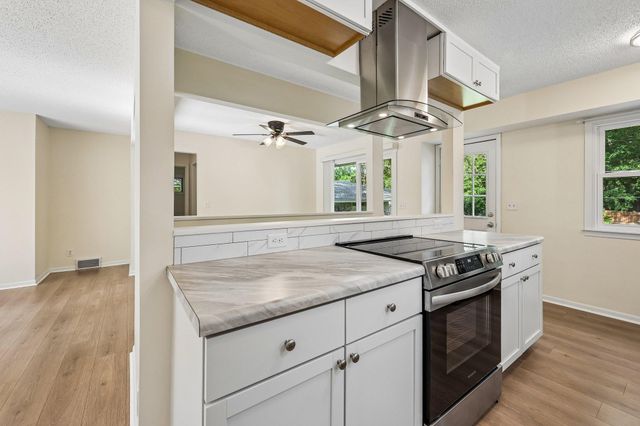 11341 Palm Street NW, Coon Rapids, MN 55448