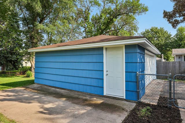 11341 Palm Street NW, Coon Rapids, MN 55448