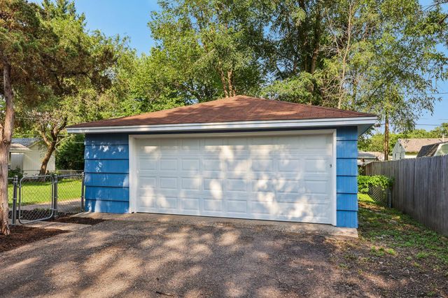11341 Palm Street NW, Coon Rapids, MN 55448