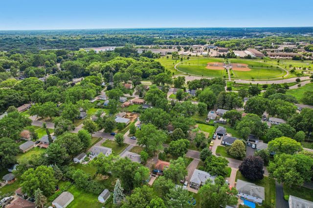11341 Palm Street NW, Coon Rapids, MN 55448