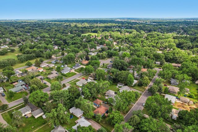 11341 Palm Street NW, Coon Rapids, MN 55448