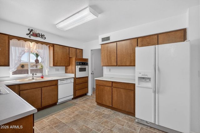 4211 E CRESCENT Avenue, Mesa, AZ 85206