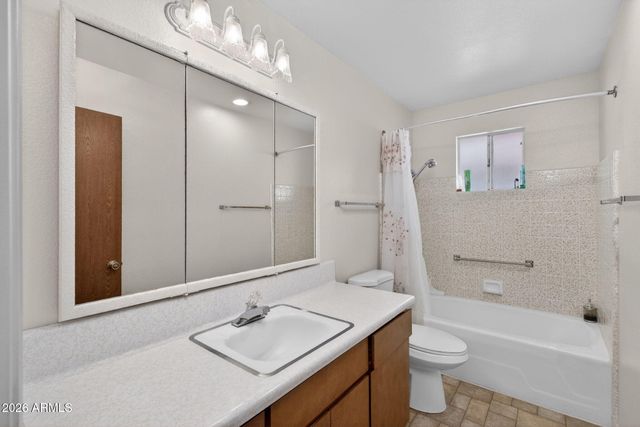 4211 E CRESCENT Avenue, Mesa, AZ 85206