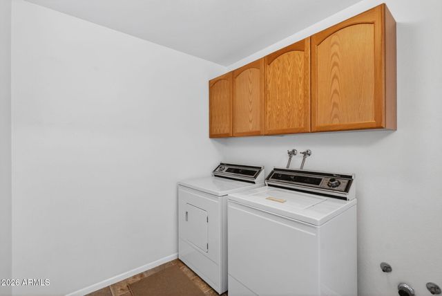 4211 E CRESCENT Avenue, Mesa, AZ 85206