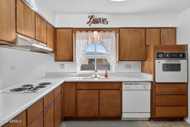 4211 E CRESCENT Avenue, Mesa, AZ 85206