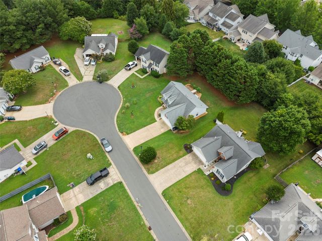 12716 Cumberland Crest Drive, Huntersville, NC 28078