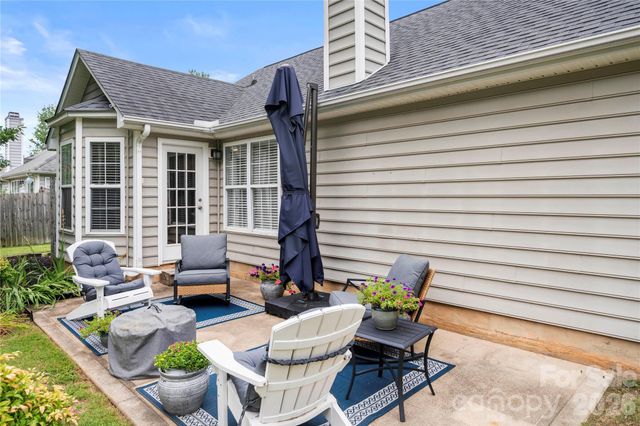 12716 Cumberland Crest Drive, Huntersville, NC 28078