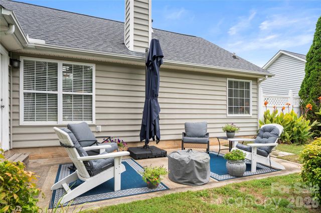 12716 Cumberland Crest Drive, Huntersville, NC 28078